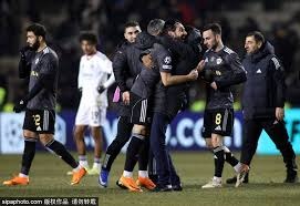 威少拥抱杜兰特！火箭8换1大交易！正式跌入附加赛区