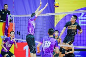 艾顿终暴走！末节统治内线，雷迪克发布会持续称赞，亲承设计战术